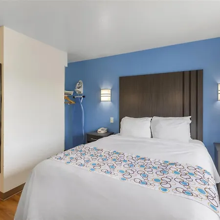 Surestay Plus Hotel By Best Western Niagara Falls East-3